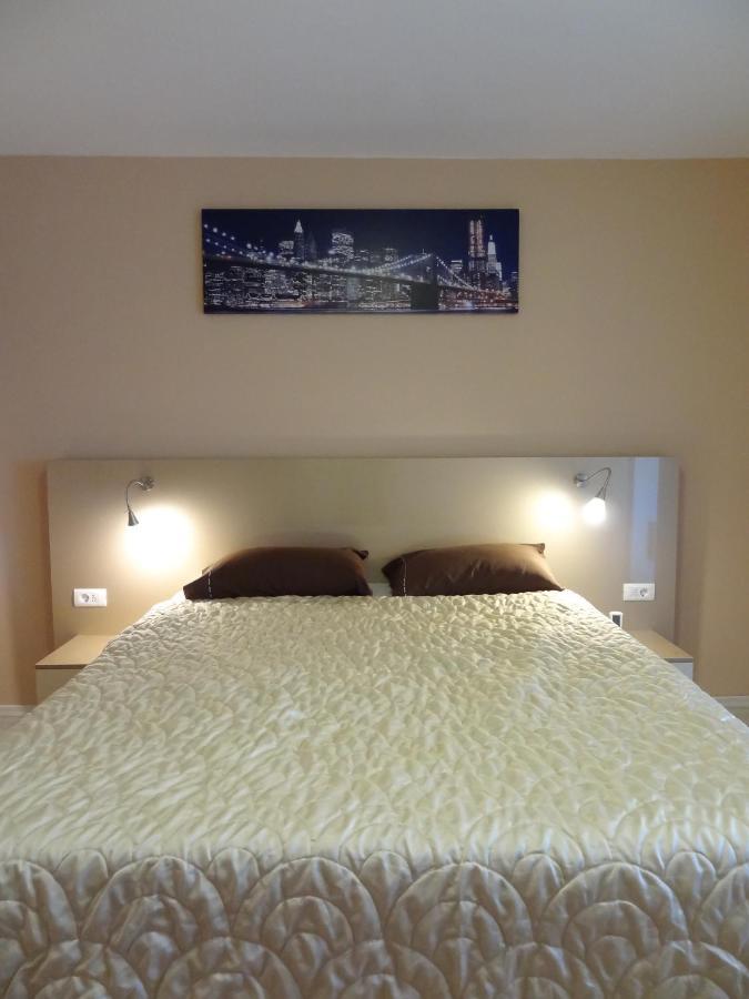 Lvc,Lac & Nyc Apartshotel Faleza Galaţi Εξωτερικό φωτογραφία
