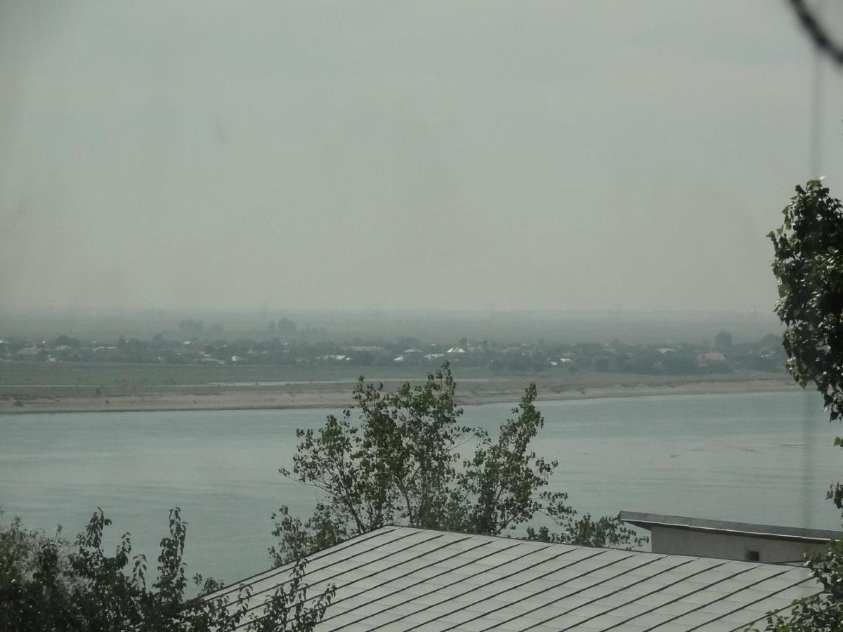 Lvc,Lac & Nyc Apartshotel Faleza Galaţi Εξωτερικό φωτογραφία